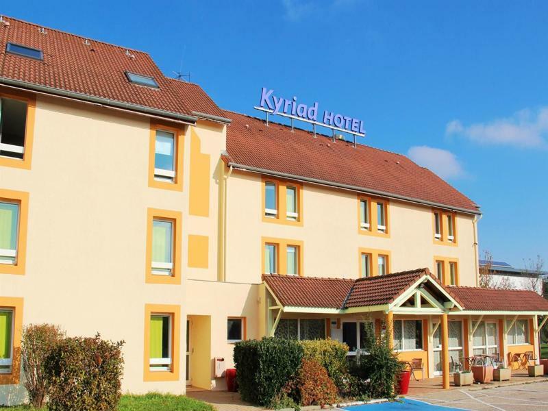 Kyriad Lyon Est - Saint Bonnet De Mure Экстерьер фото